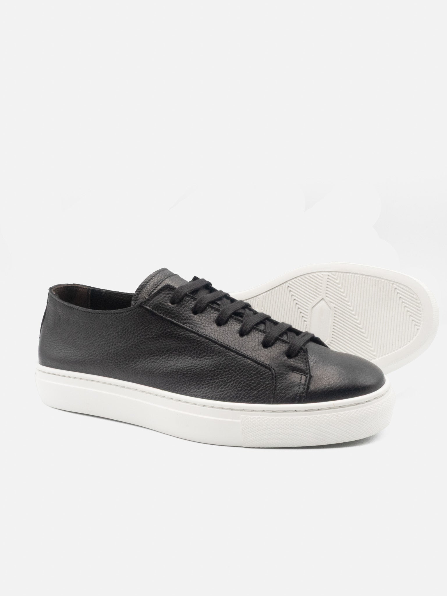 Sneaker Nera in Pelle di Cervo