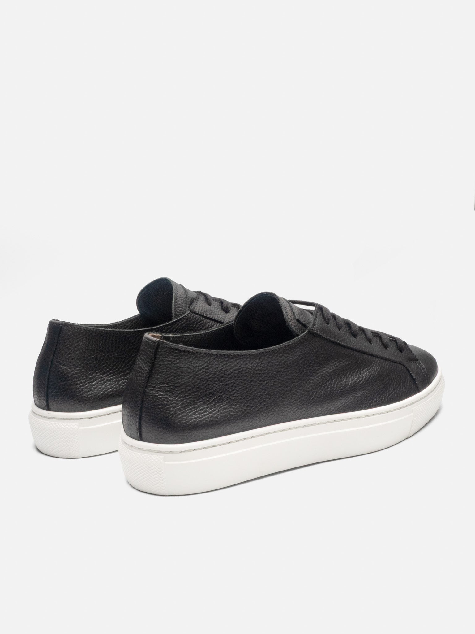 Sneaker Nera in Pelle di Cervo